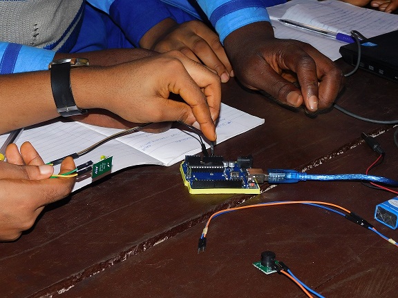 computer programming STEM class at clintonel
